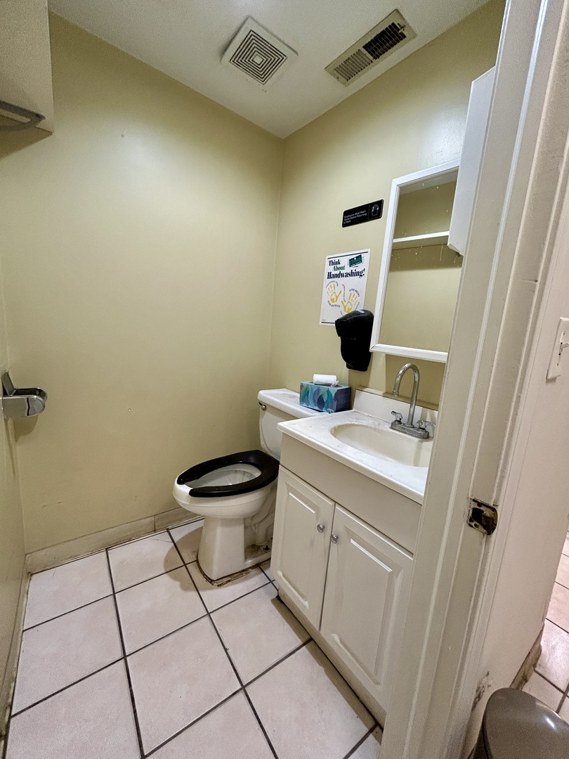 2318 N Clark Street 1 Property Photo 14