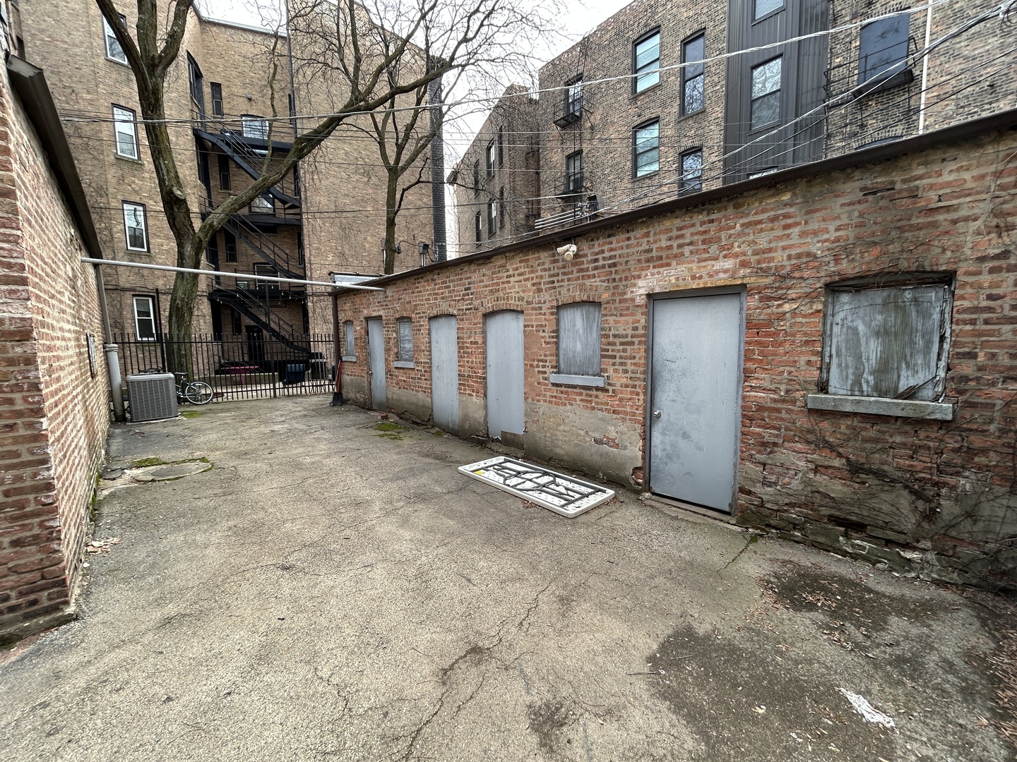 2318 N Clark Street 1 Property Photo 21