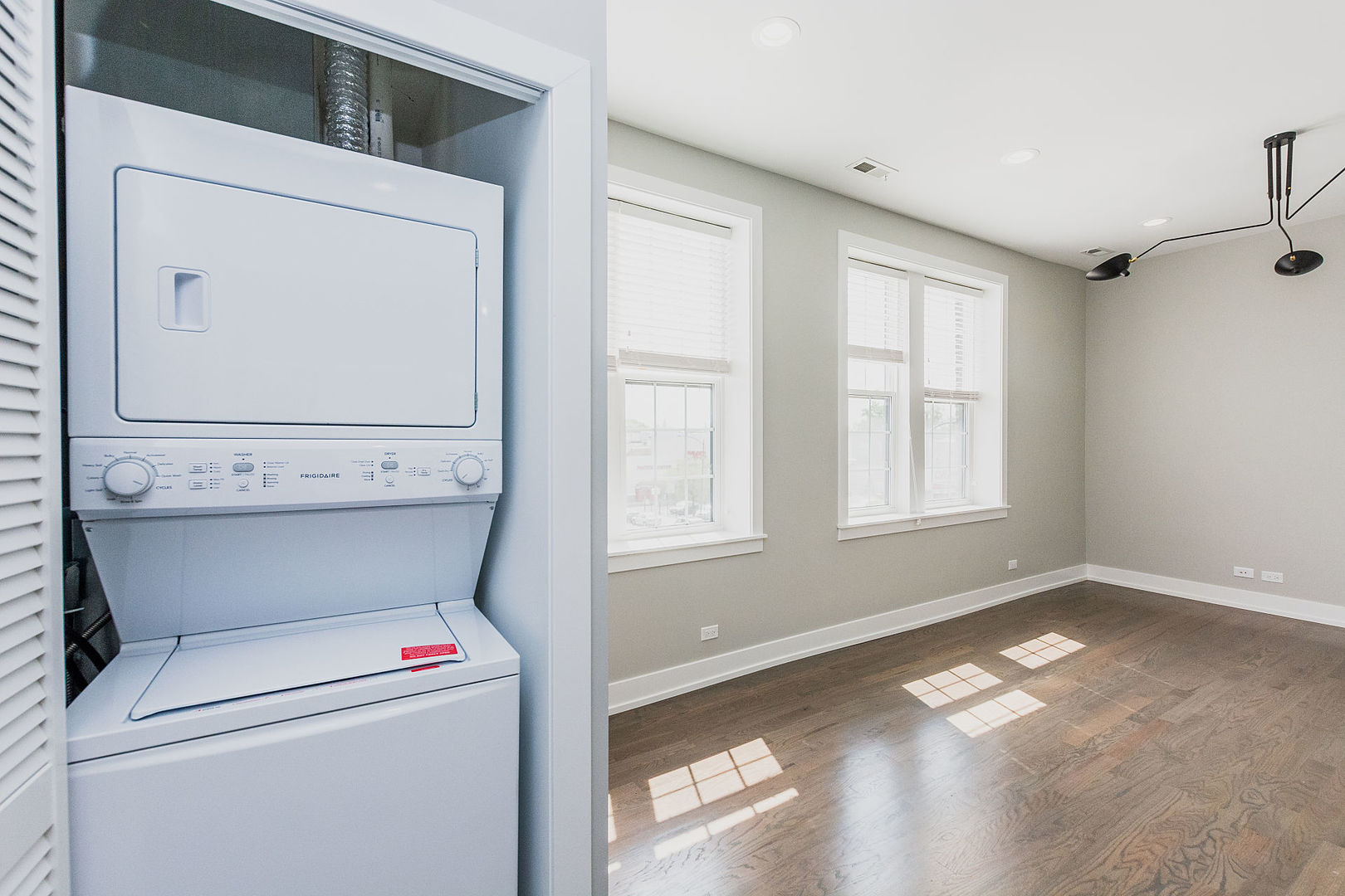 2450 W Chicago Avenue Property Photo 13