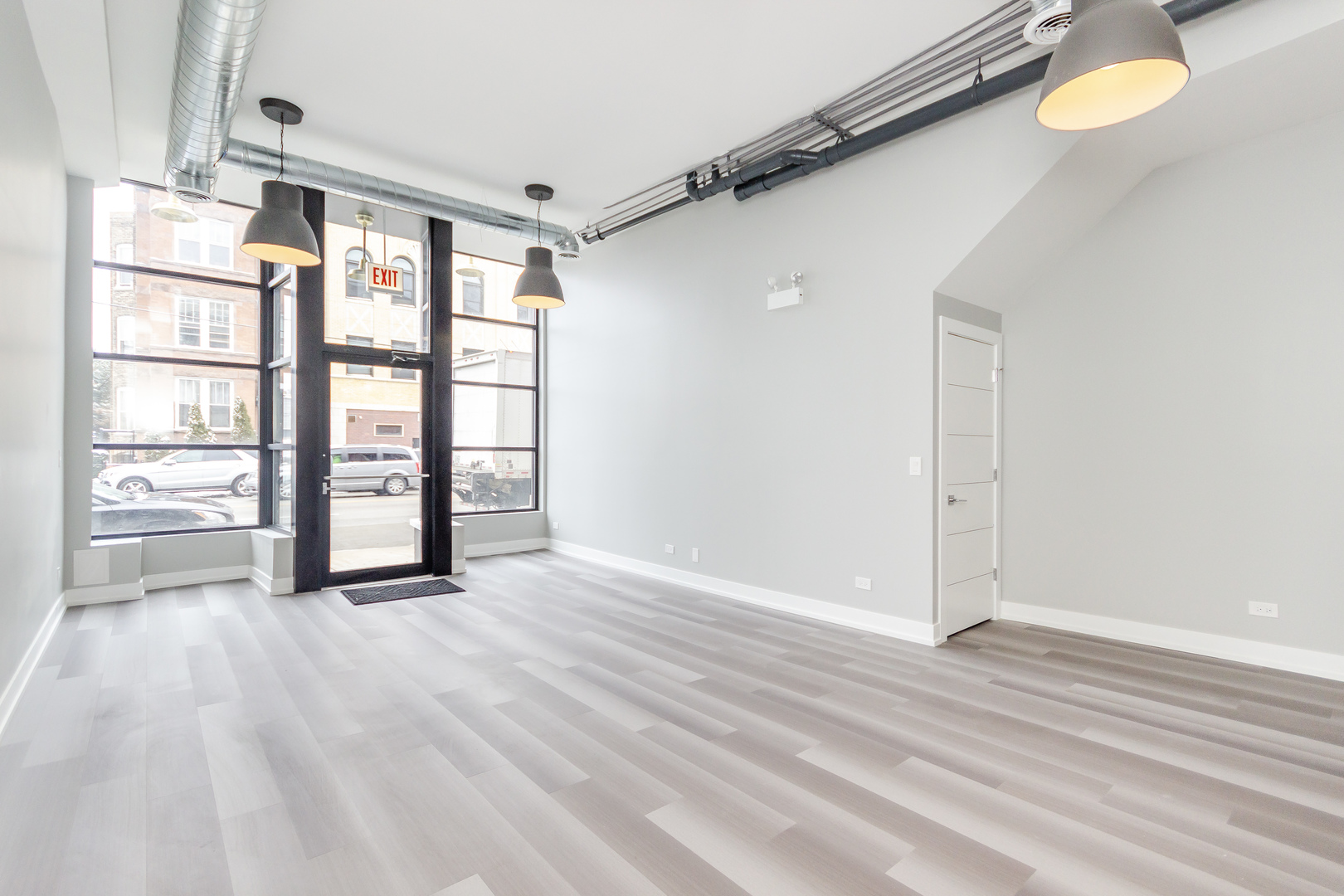 2450 W Chicago Avenue Property Photo 22