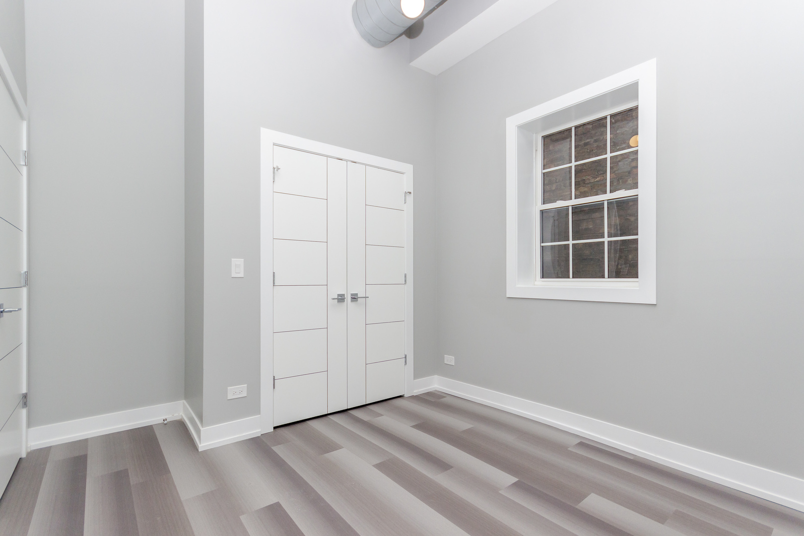 2450 W Chicago Avenue Property Photo 25