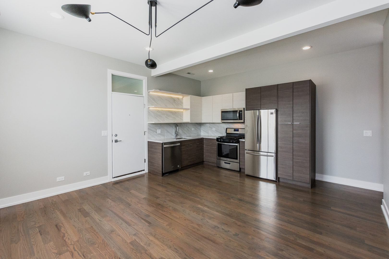 2450 W Chicago Avenue Property Photo 28