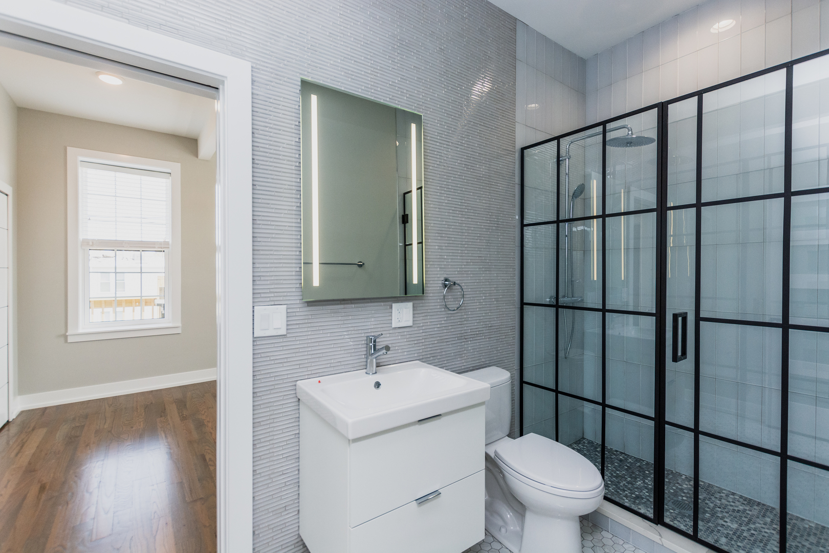 2450 W Chicago Avenue Property Photo 30
