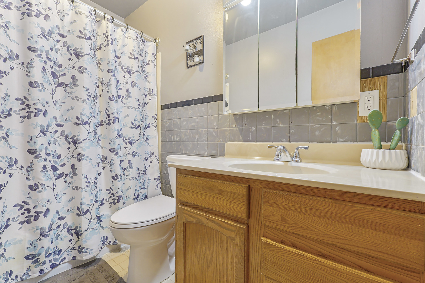 900 Avenue B Property Photo 12