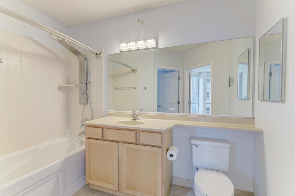 222 N Columbus Drive 606 Property Photo 14