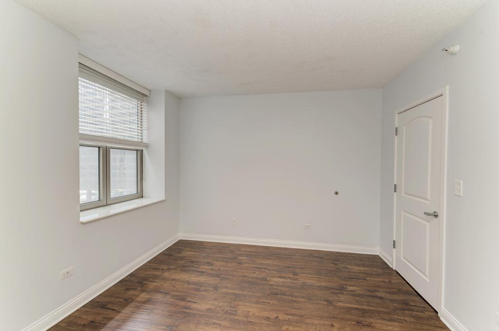 222 N Columbus Drive 606 Property Photo 15
