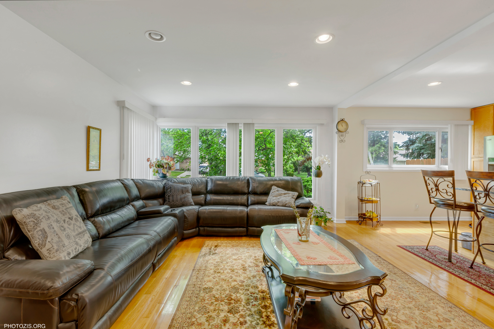 8936 N Elmore Street Property Photo 6