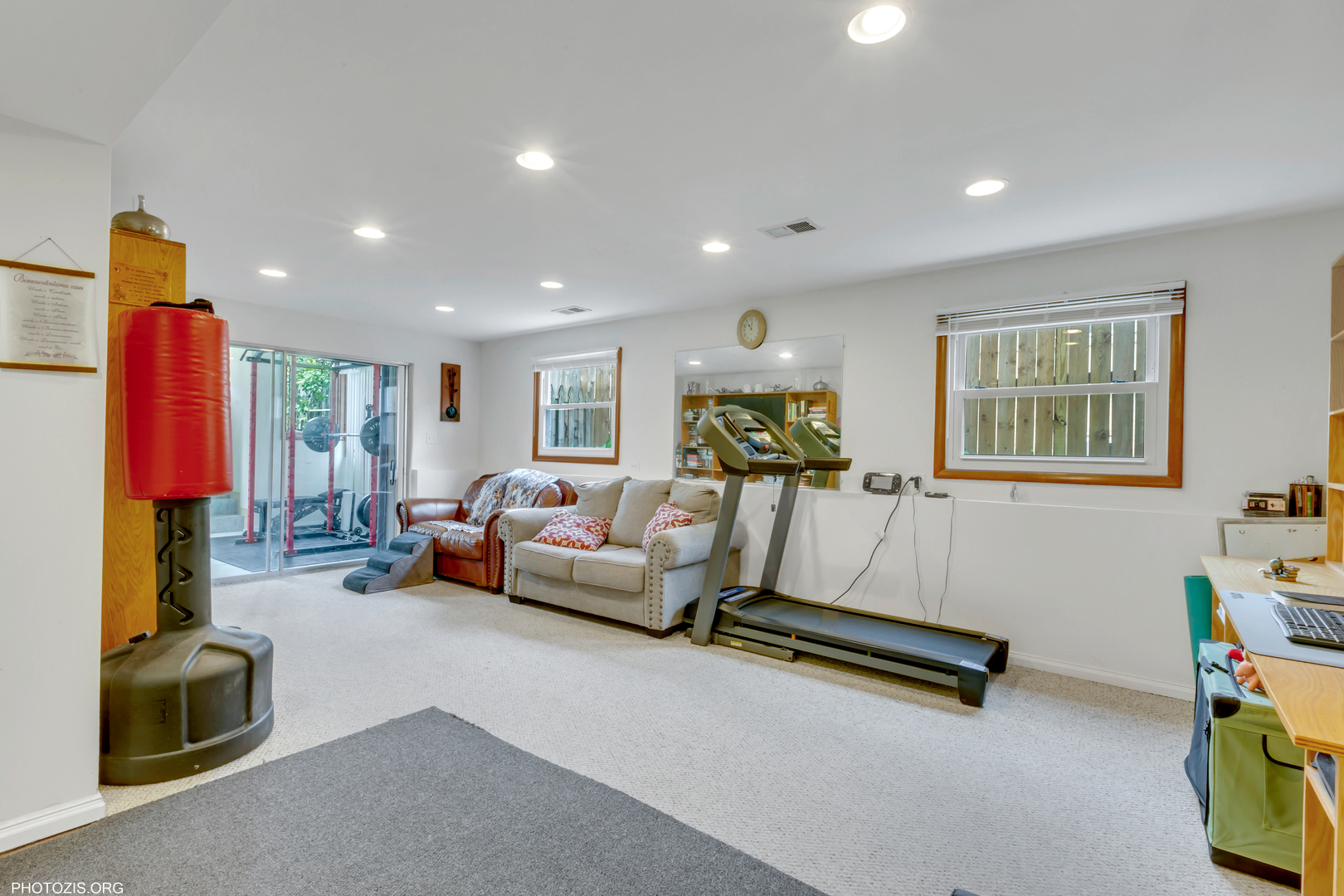 8936 N Elmore Street Property Photo 16