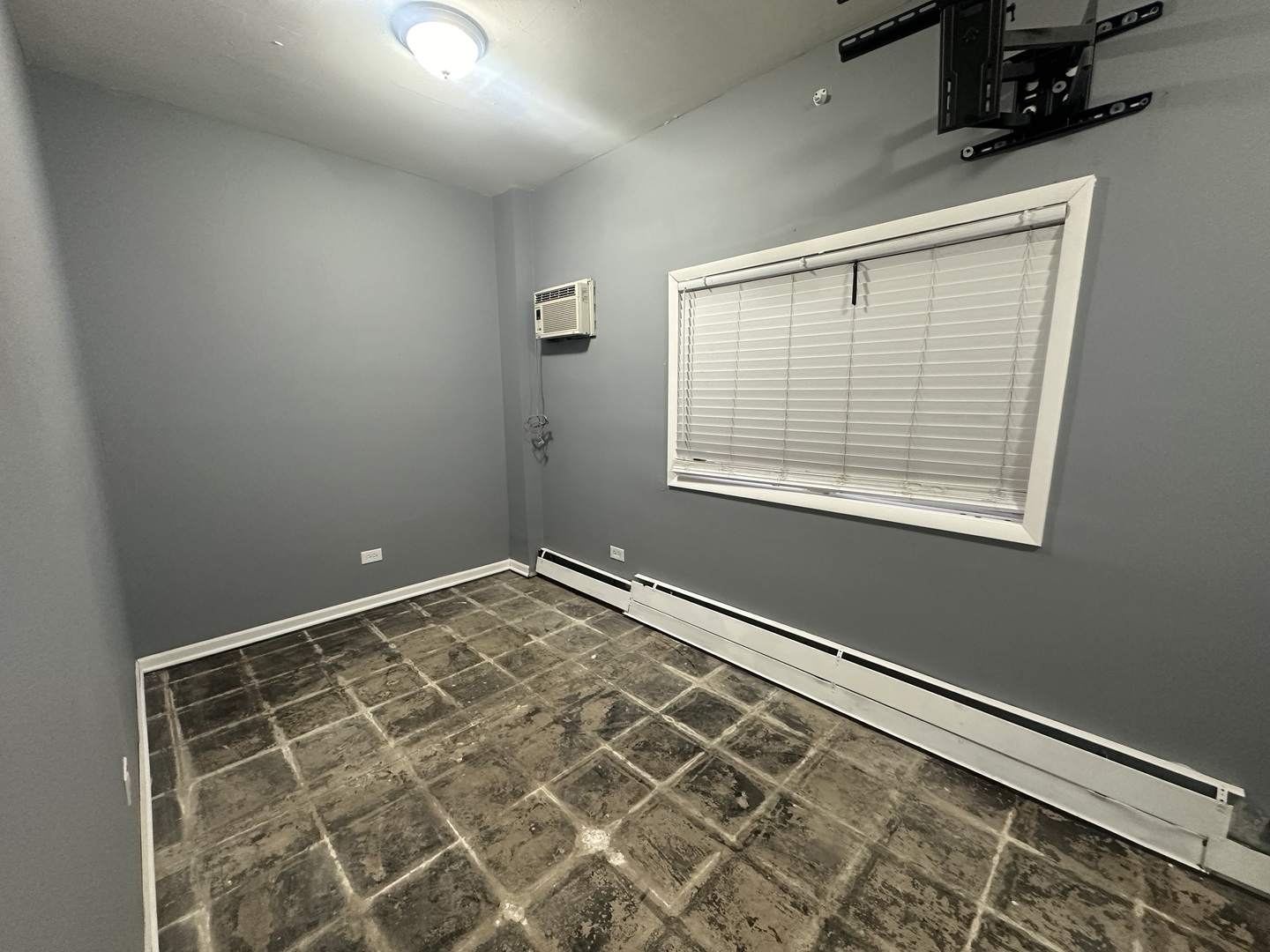 1409 S Harlem Avenue Property Photo 10