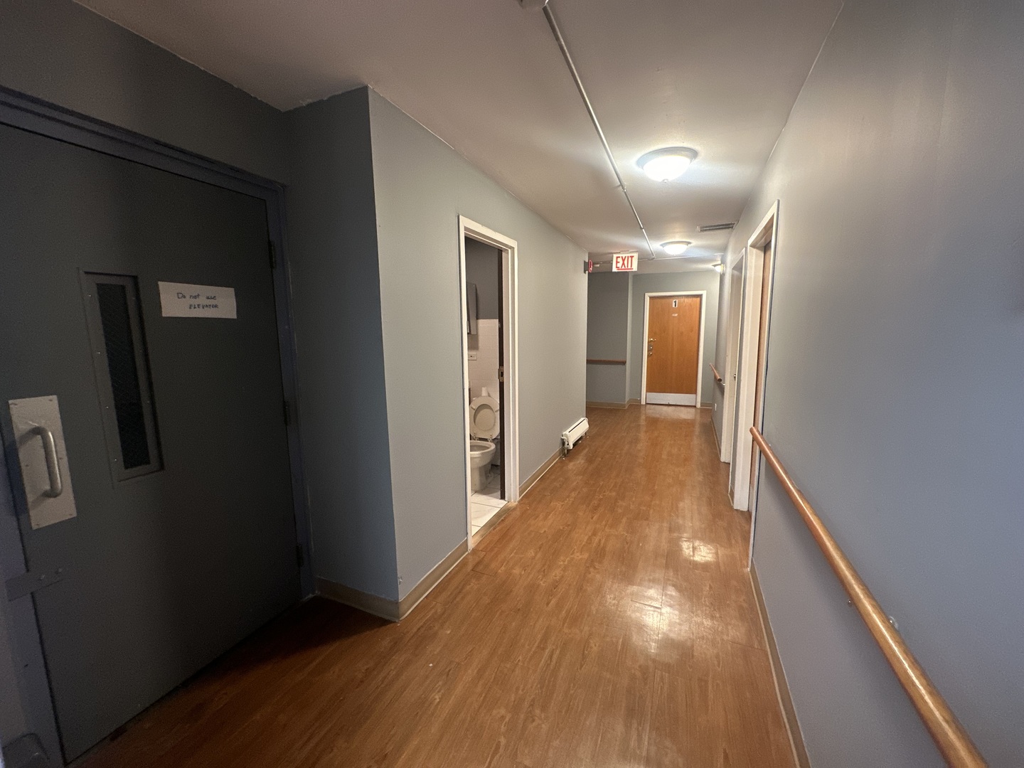 1409 S Harlem Avenue Property Photo 18
