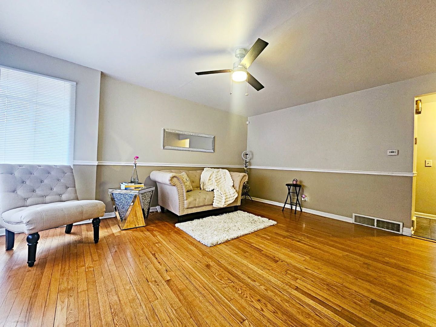 5024 W Van Buren Street D Property Photo 2