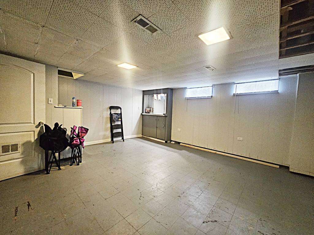 5024 W Van Buren Street D Property Photo 10