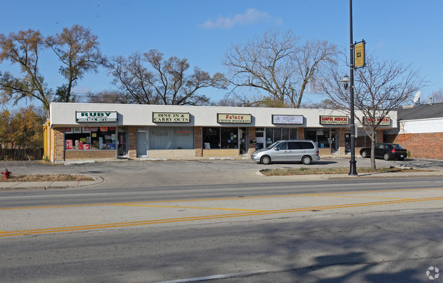 9238-42 N Waukegan Road Property Photo 1