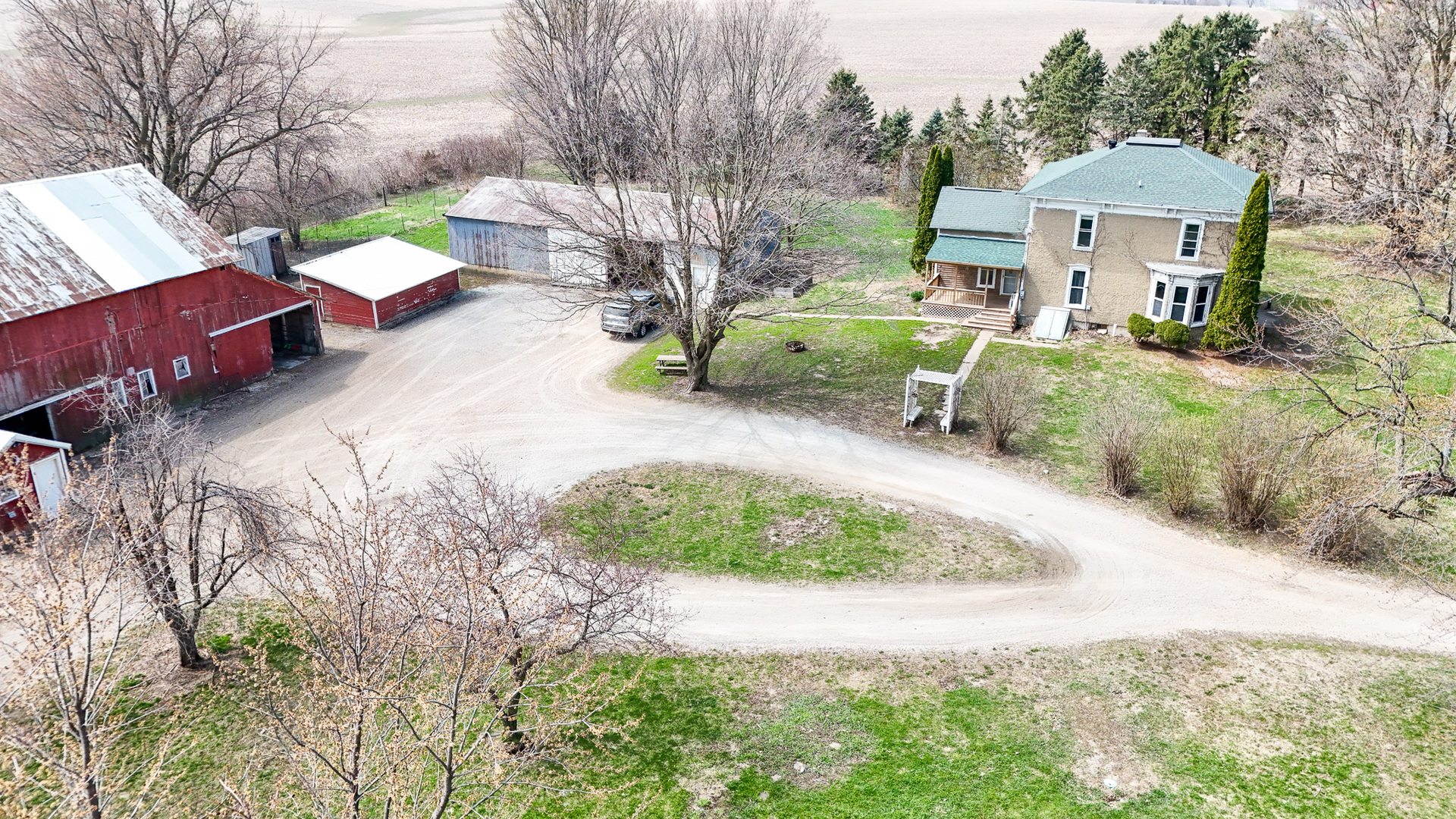 26596 Fairhaven Road Property Photo