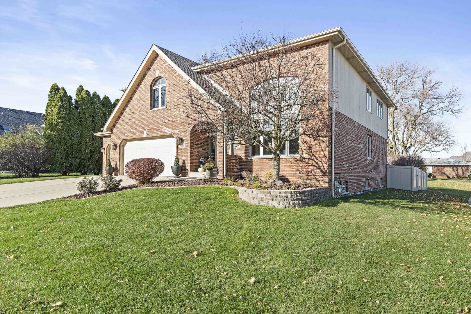 10948 W 167th Place Property Photo