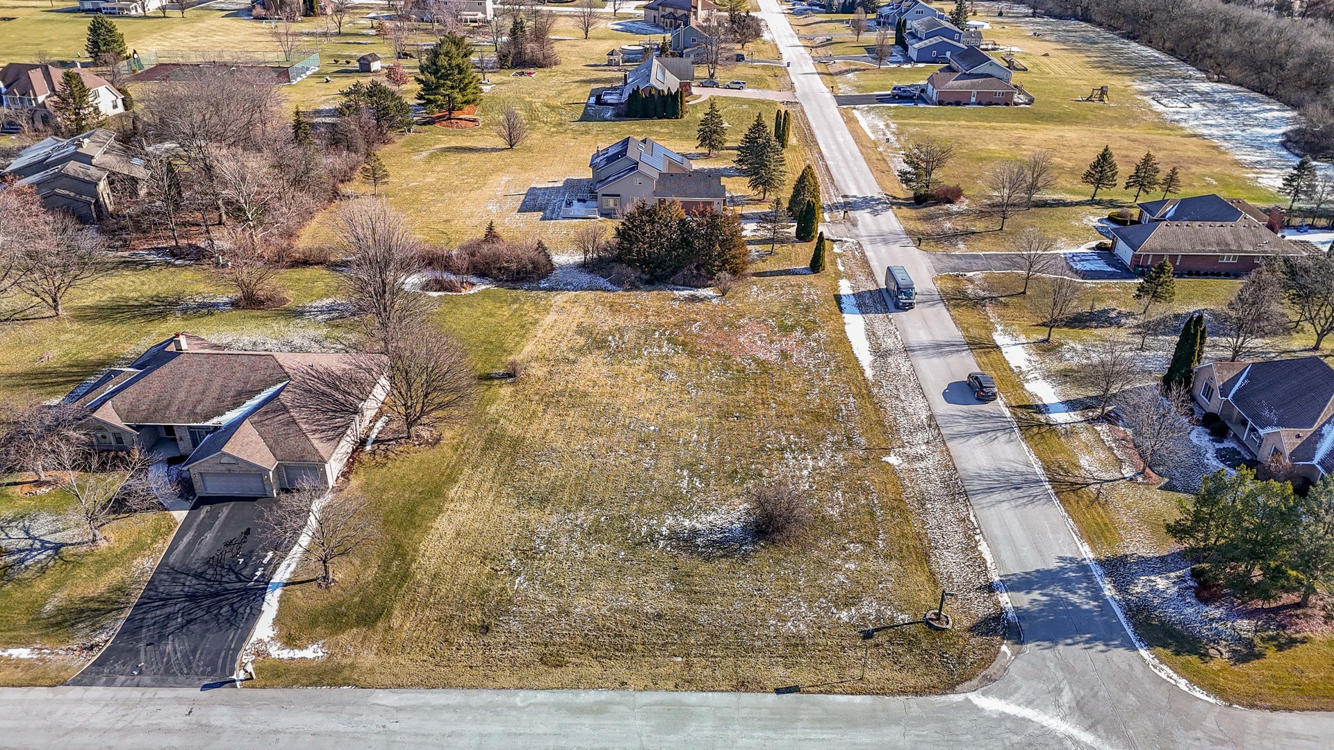 2552 E Royal Ridge Drive Property Photo