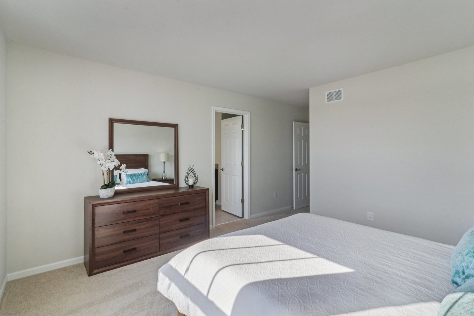 335 N. Aspen Drive Property Photo 27