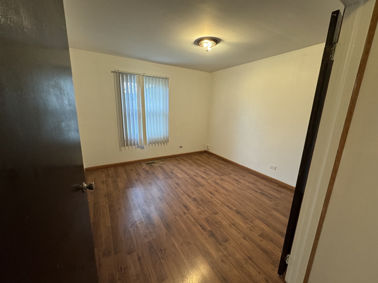 1303 Kingsbury Drive A Property Photo 6