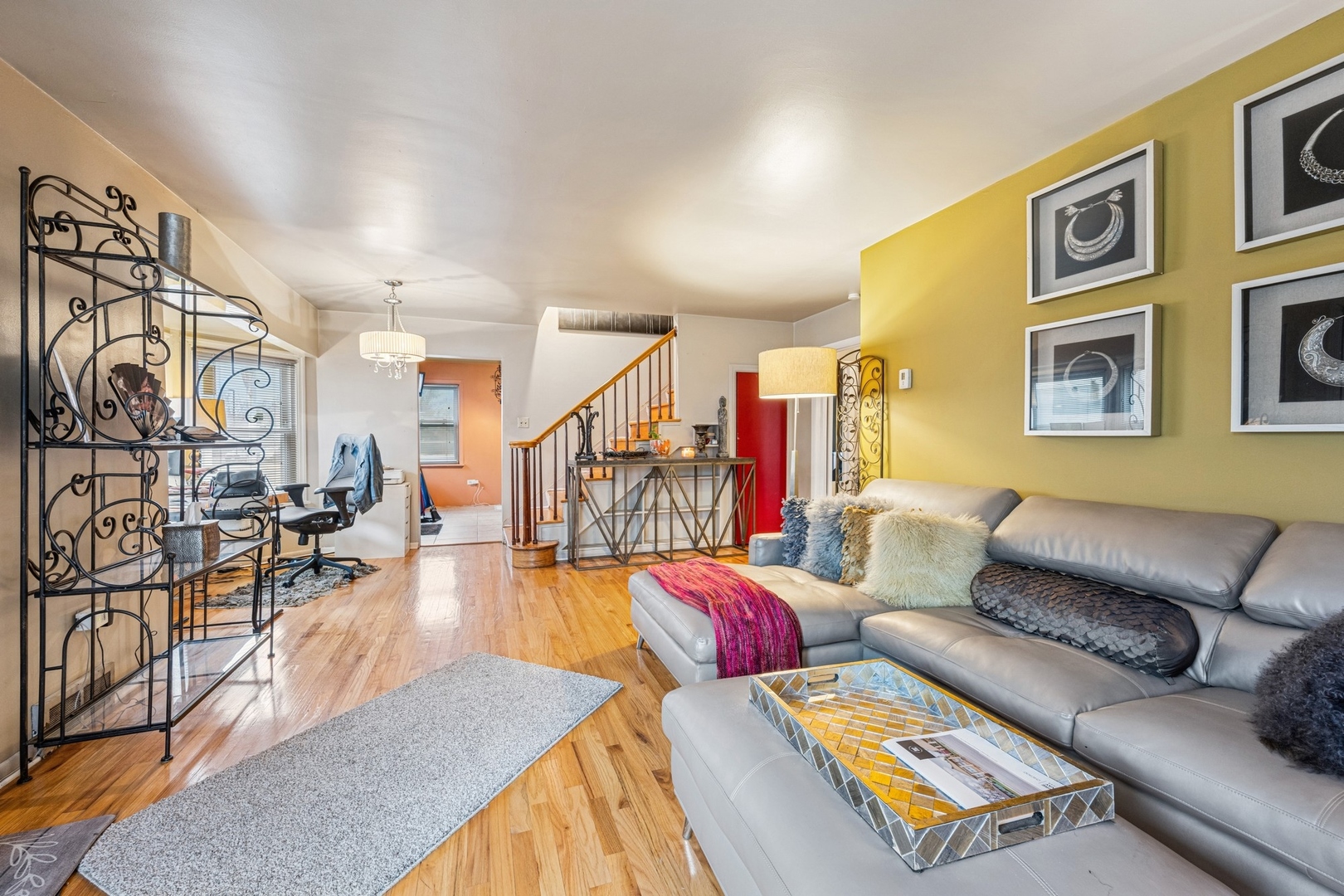 915 Burnham Avenue Property Photo 7