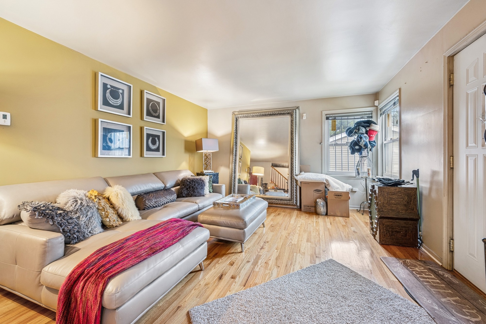 915 Burnham Avenue Property Photo 8