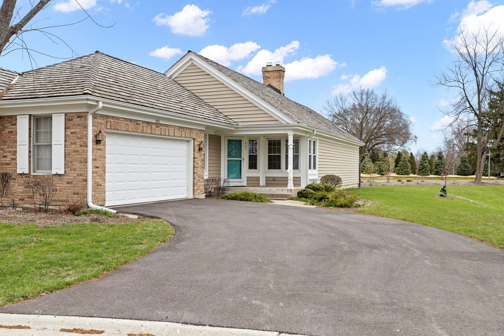 401 Park Barrington Drive Property Photo 1