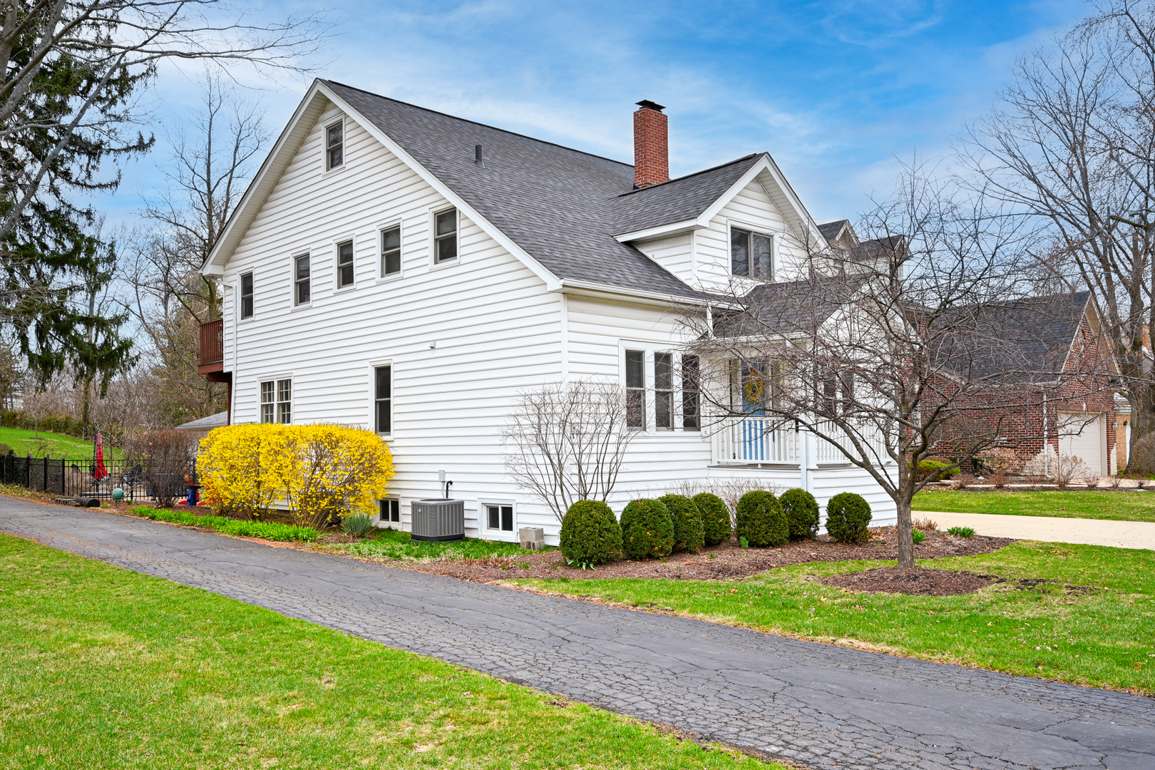 744 Kenilworth Avenue Property Photo