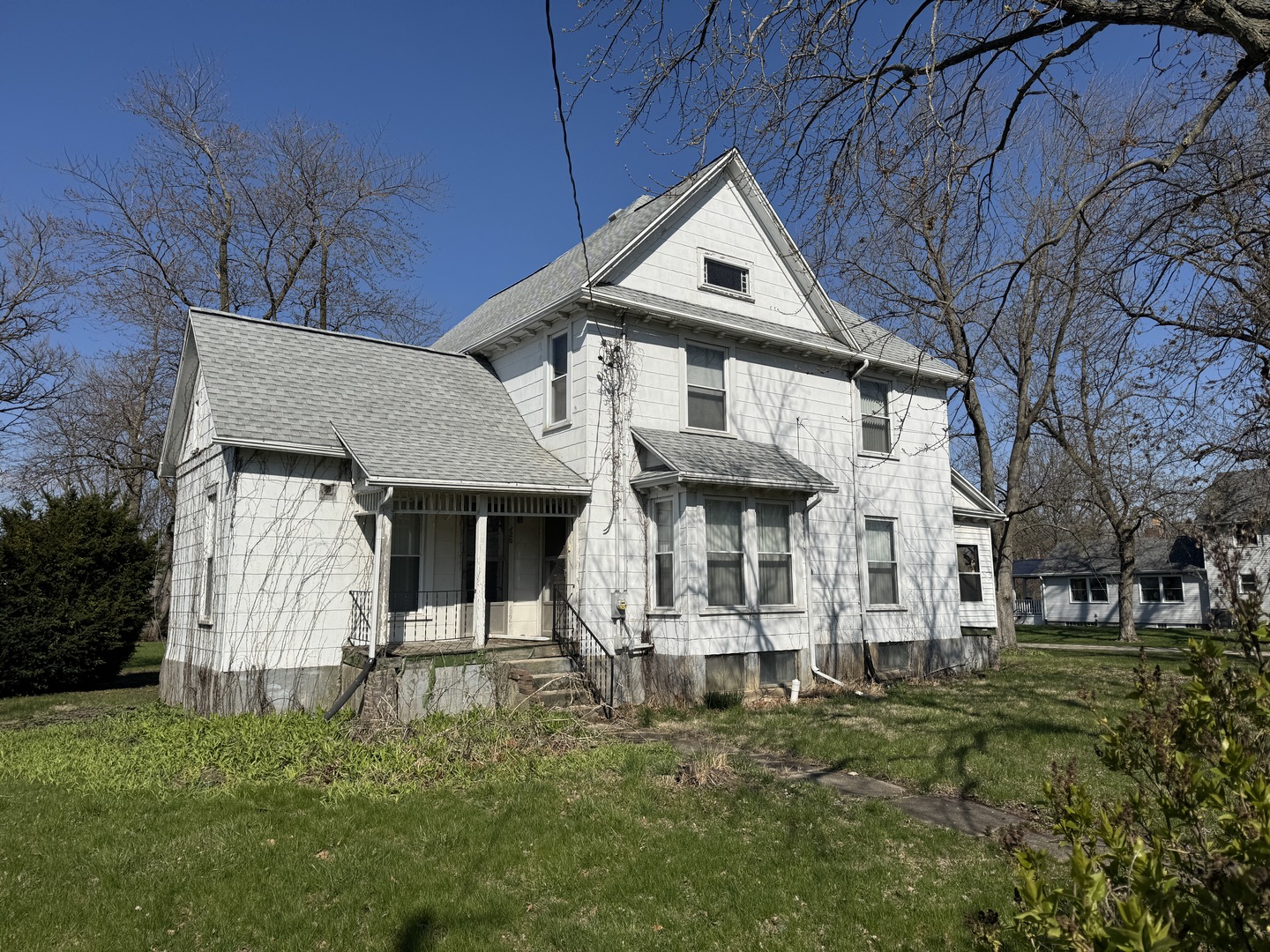 220 S Guthrie Street Property Photo