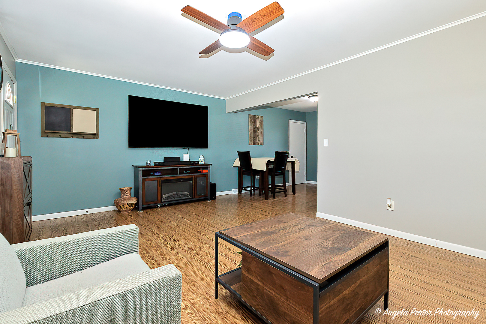36665 N Mary Drive Property Photo 2