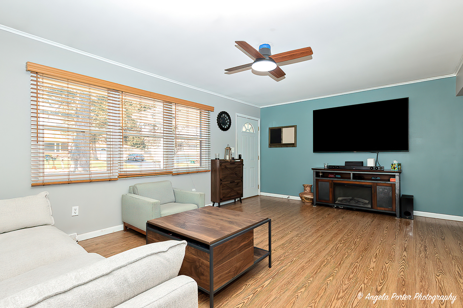 36665 N Mary Drive Property Photo 5