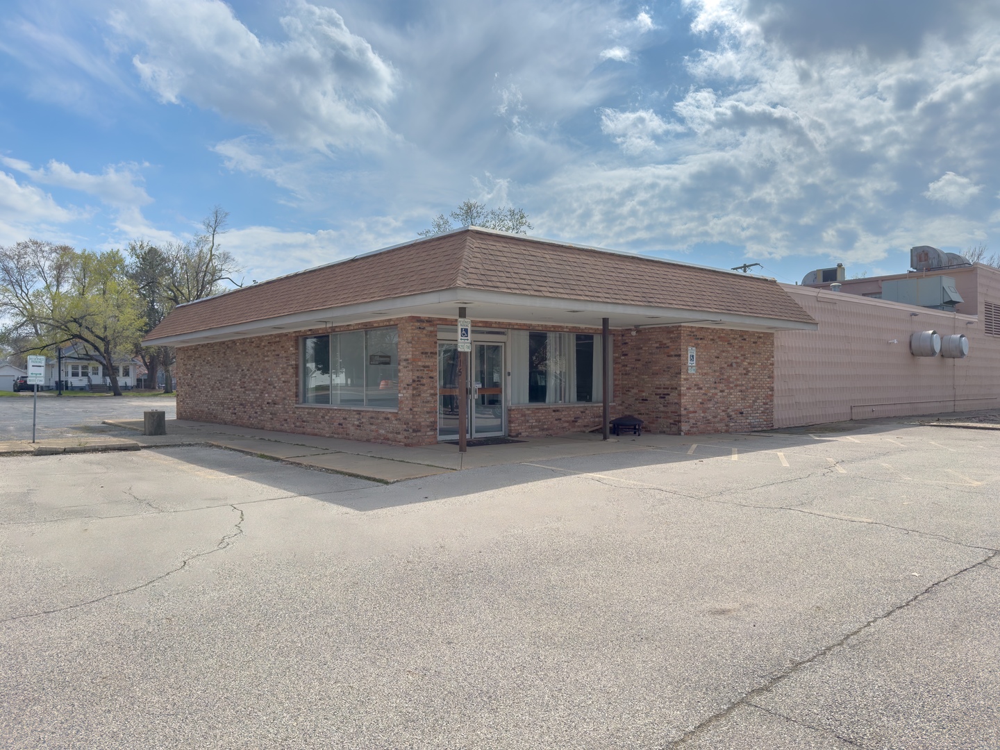 715 N 11th Street Property Photo 2