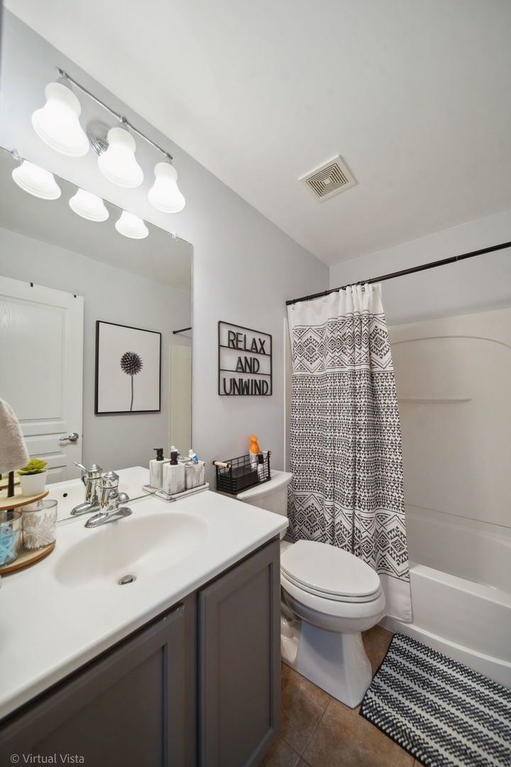 3503 Neubauer Circle Property Photo 13