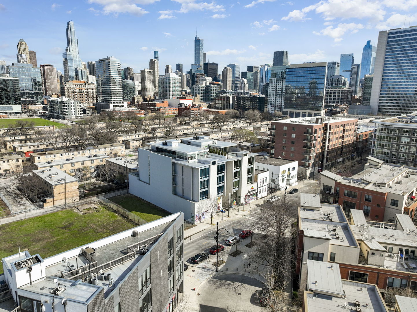 925 N Larrabee Street 4s Property Photo 50