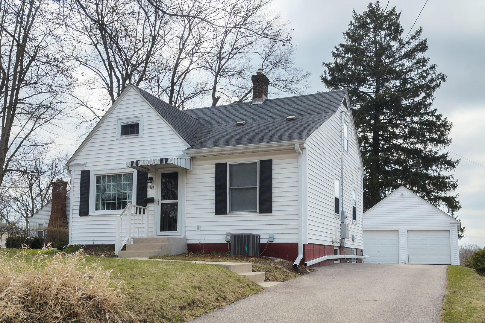 1807 Eastmoreland Avenue Property Photo