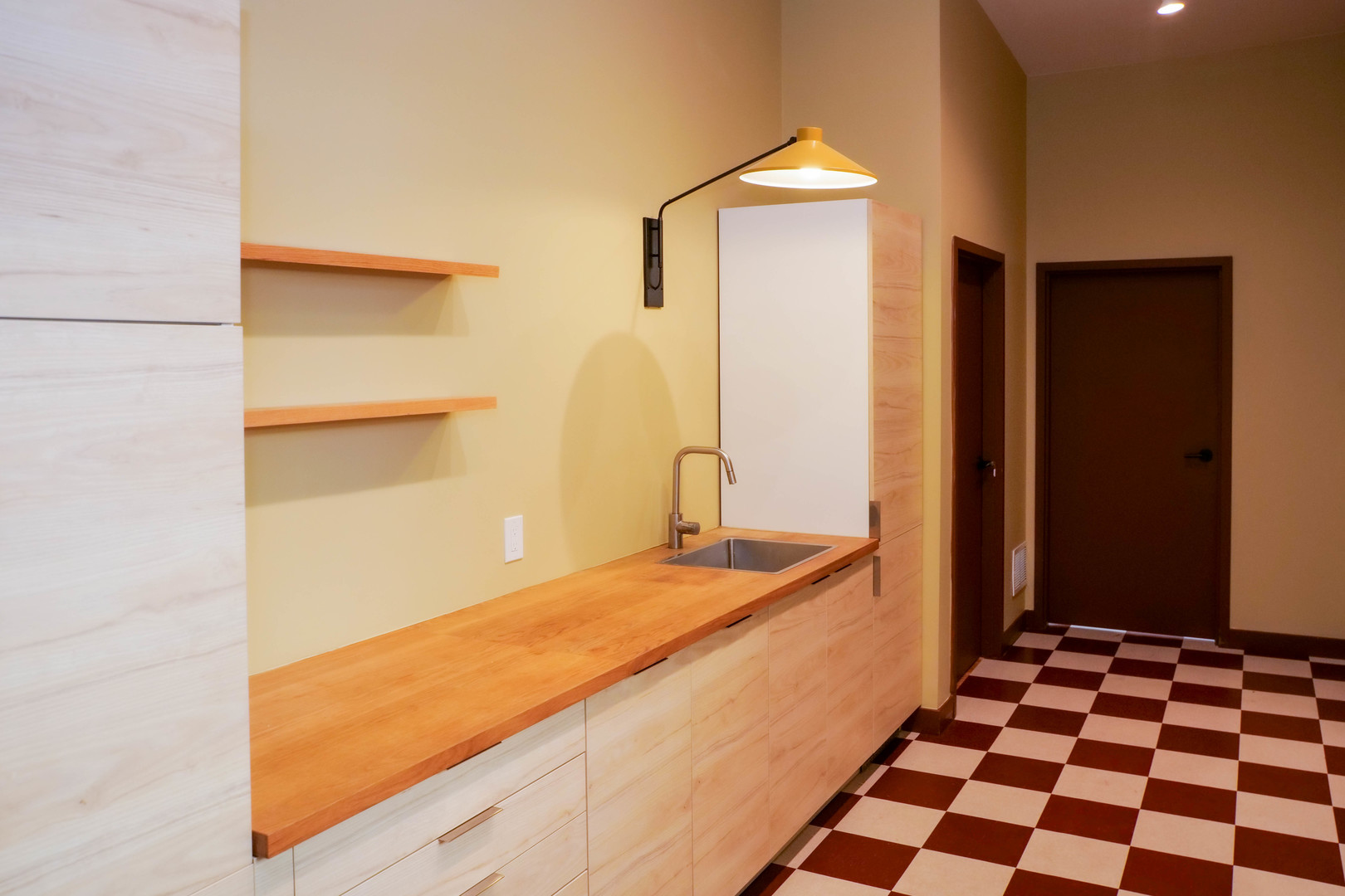 1727 W Grand Avenue 2 Property Photo 4