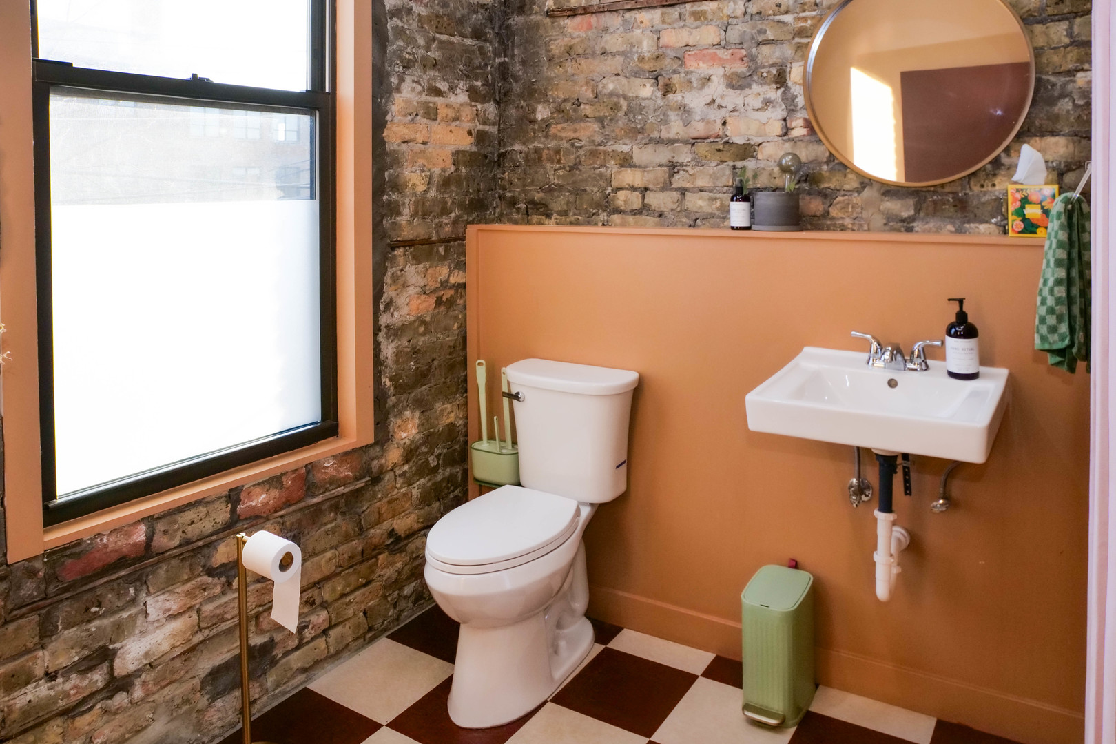 1727 W Grand Avenue 2 Property Photo 8