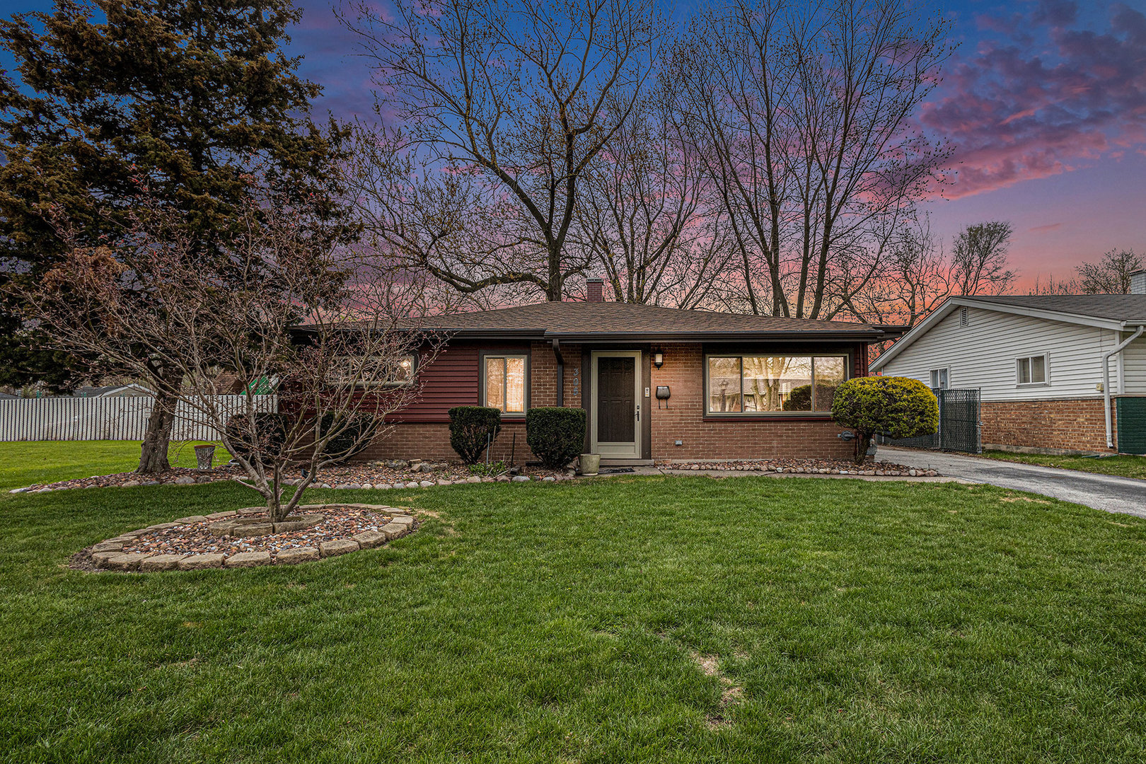 305 166th Street Property Photo