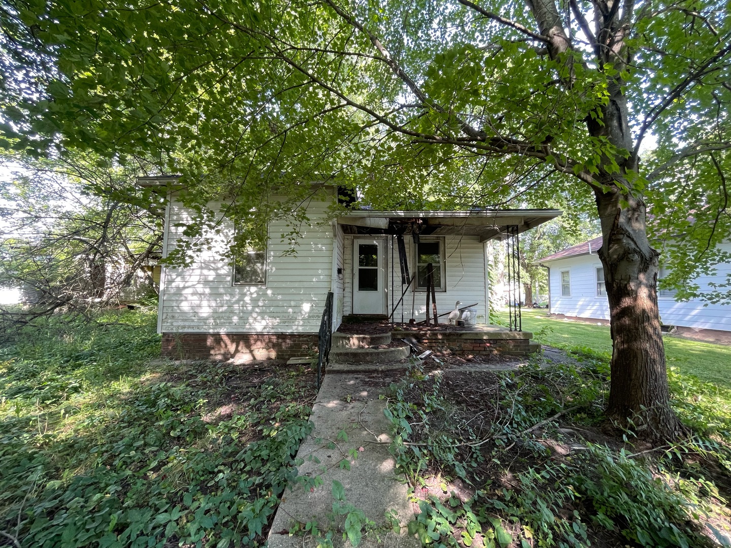 608 S Elm Street Property Photo 2