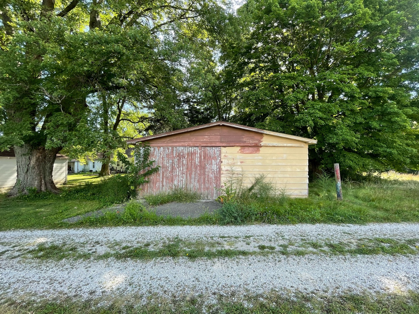 608 S Elm Street Property Photo 7