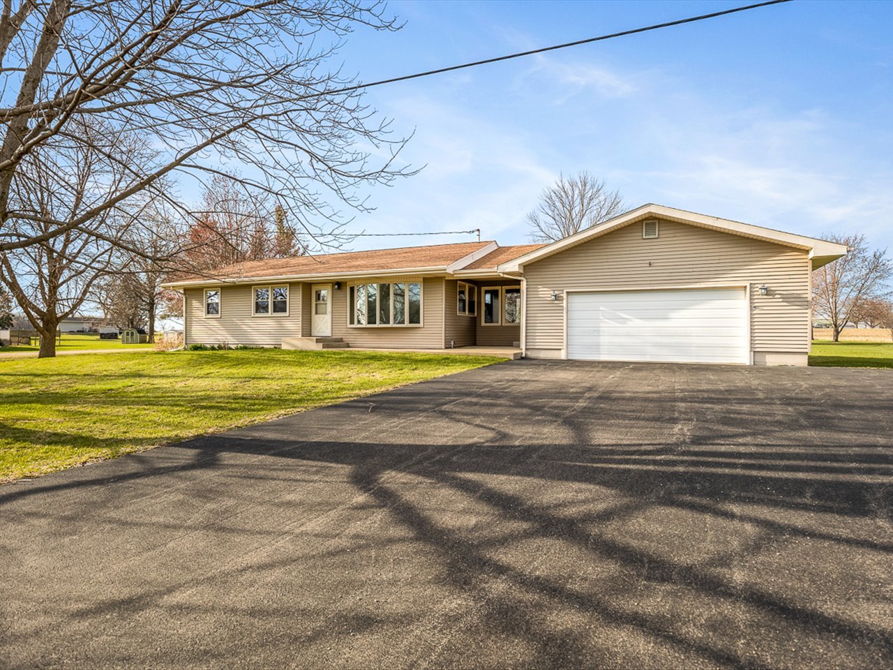 2096 E Maize Road Property Photo