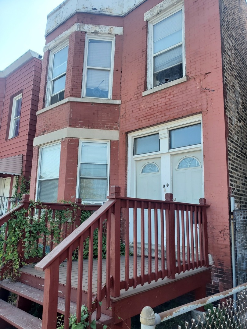4724 S Racine Avenue Property Photo 1