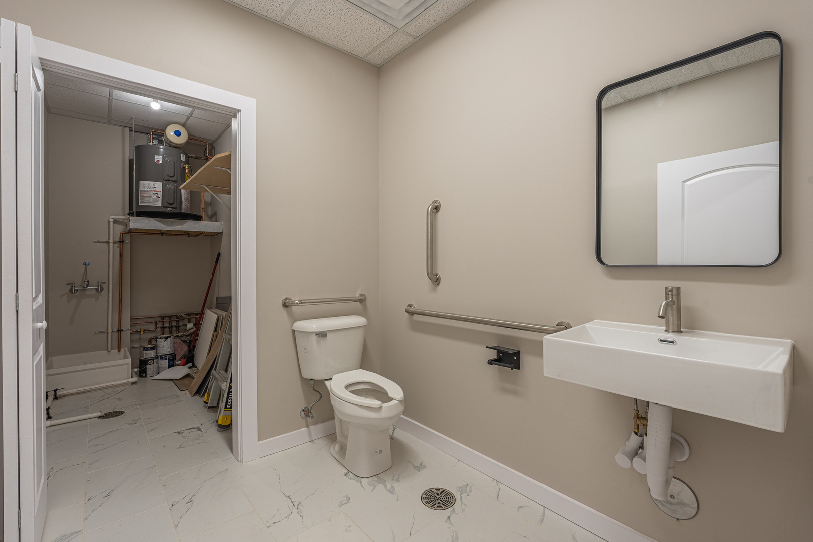 2633 Mannheim Road Property Photo 20