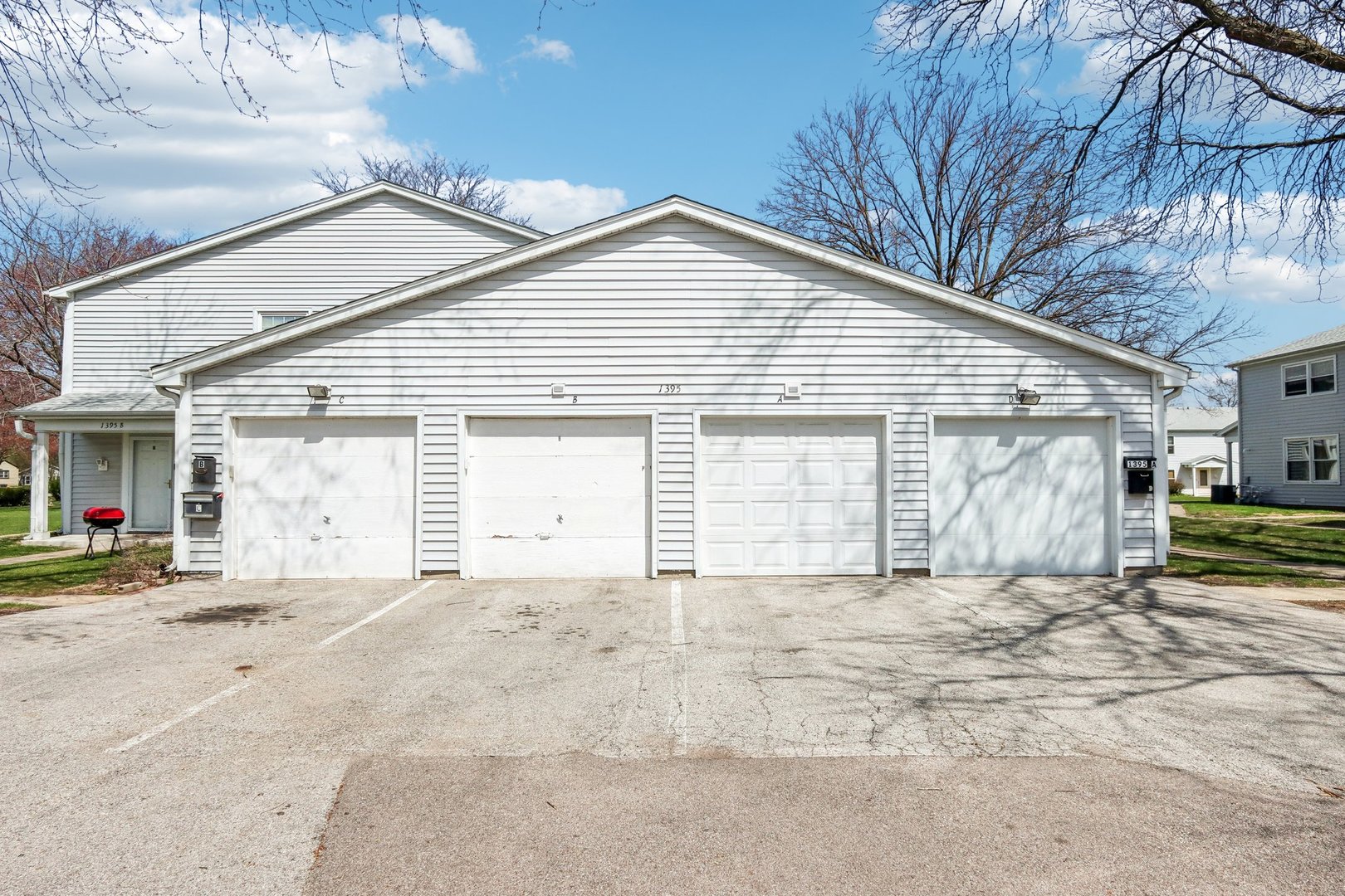 1395 S Glen Circle D Property Photo