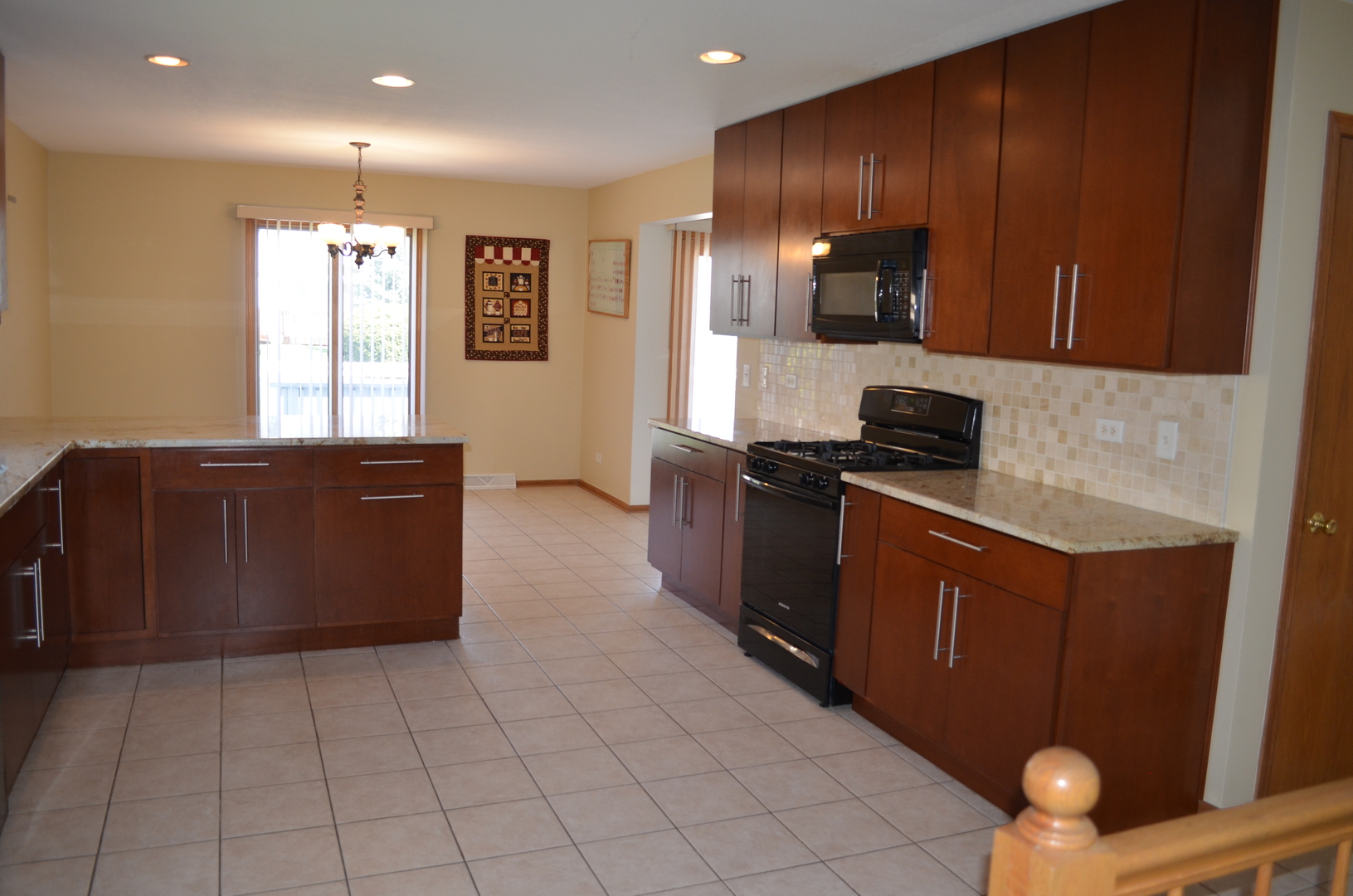 1118 Windsor Drive Property Photo 7