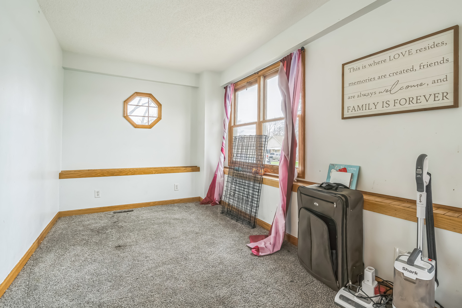 302 E Devlin Street Property Photo 21