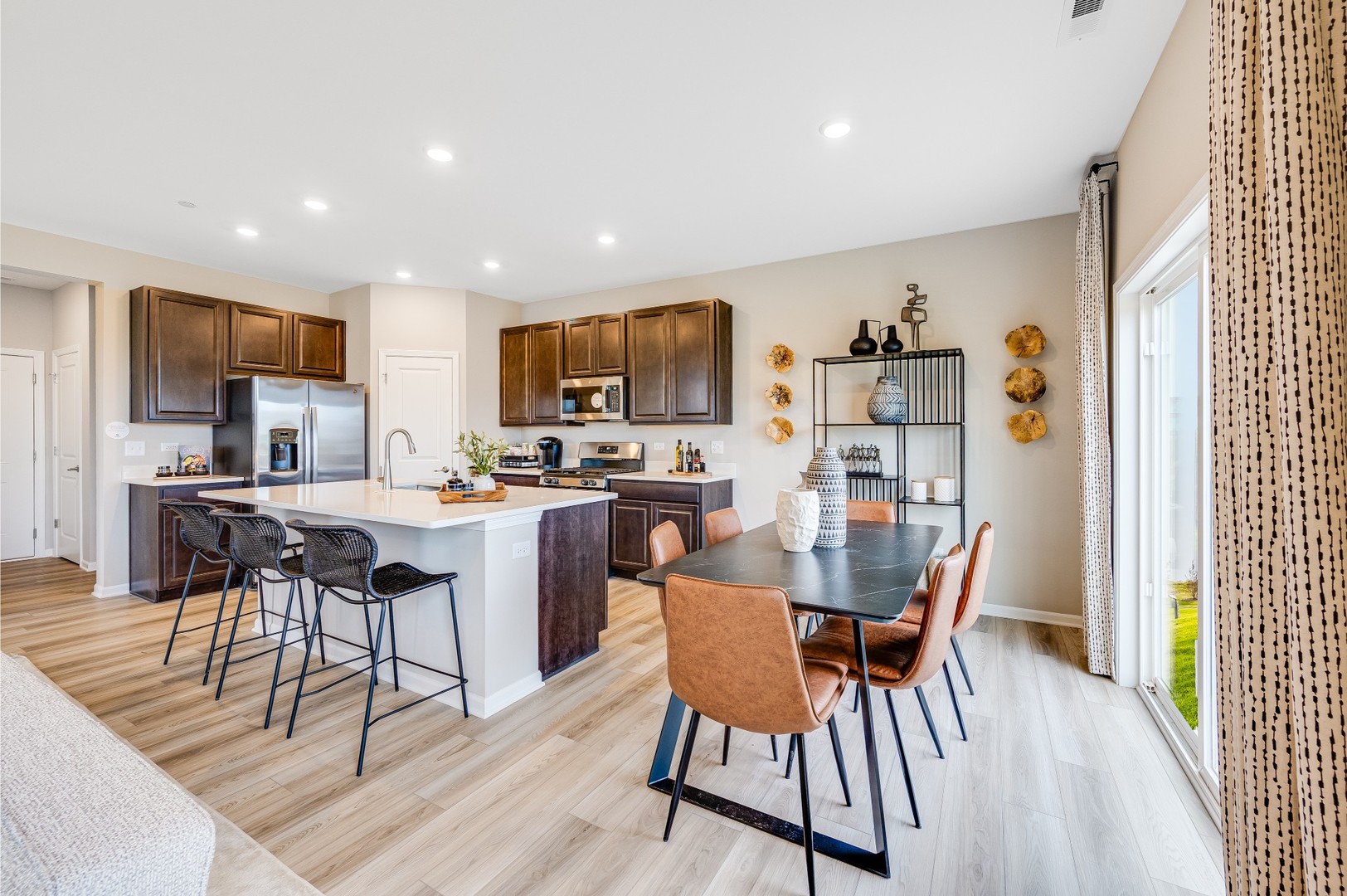 120 Henderson Street Property Photo 8