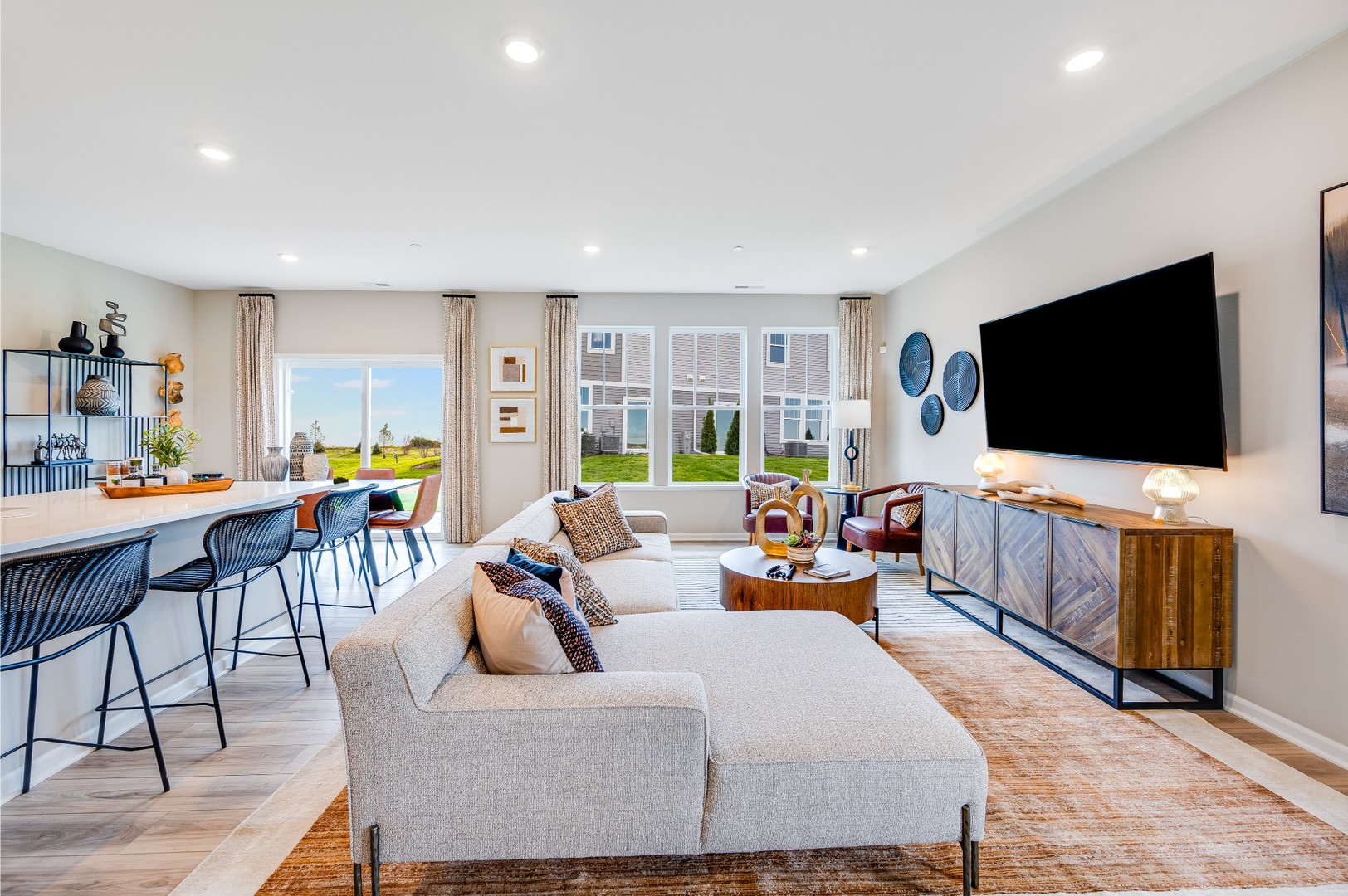 120 Henderson Street Property Photo 11