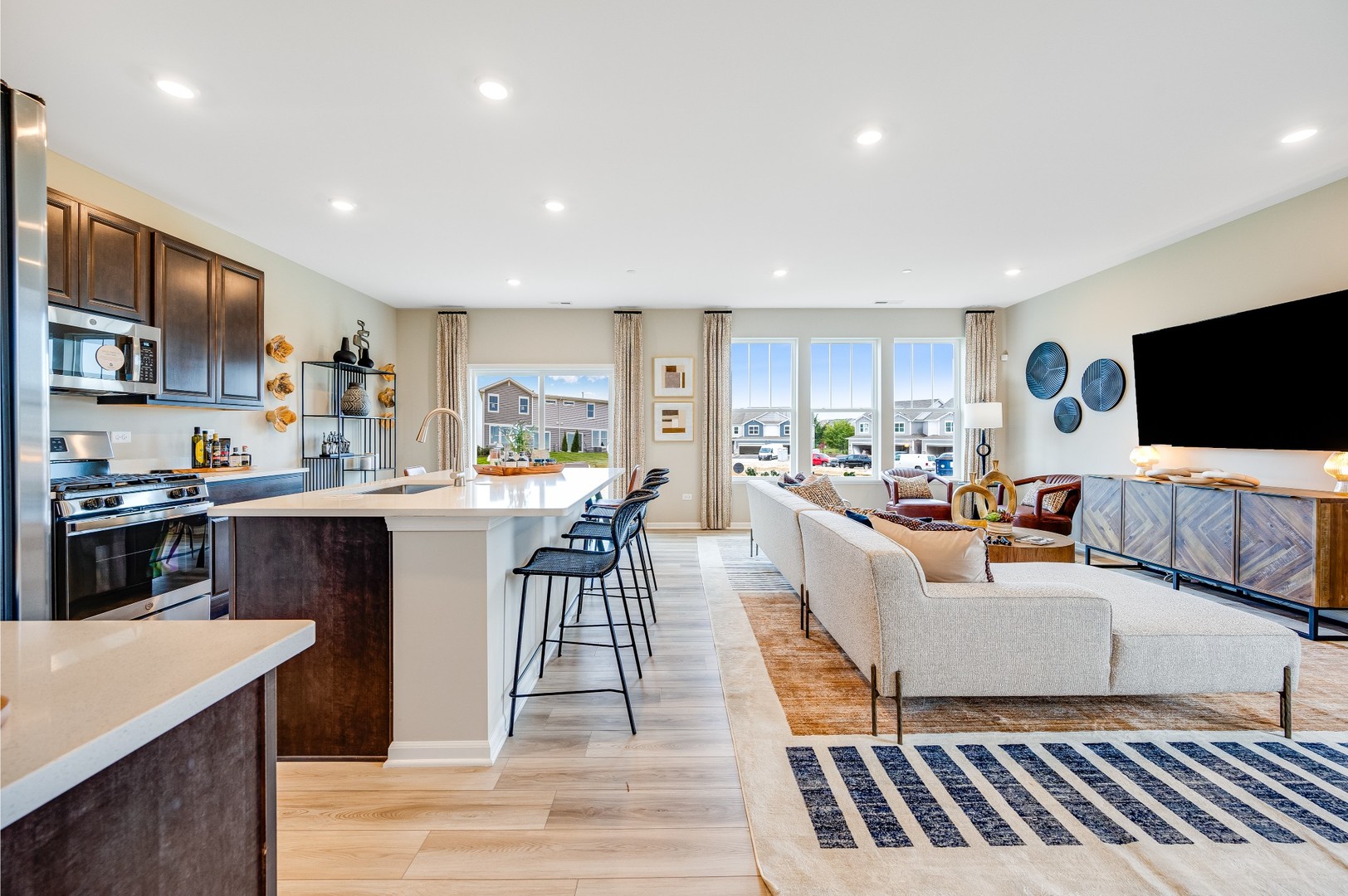 120 Henderson Street Property Photo 22