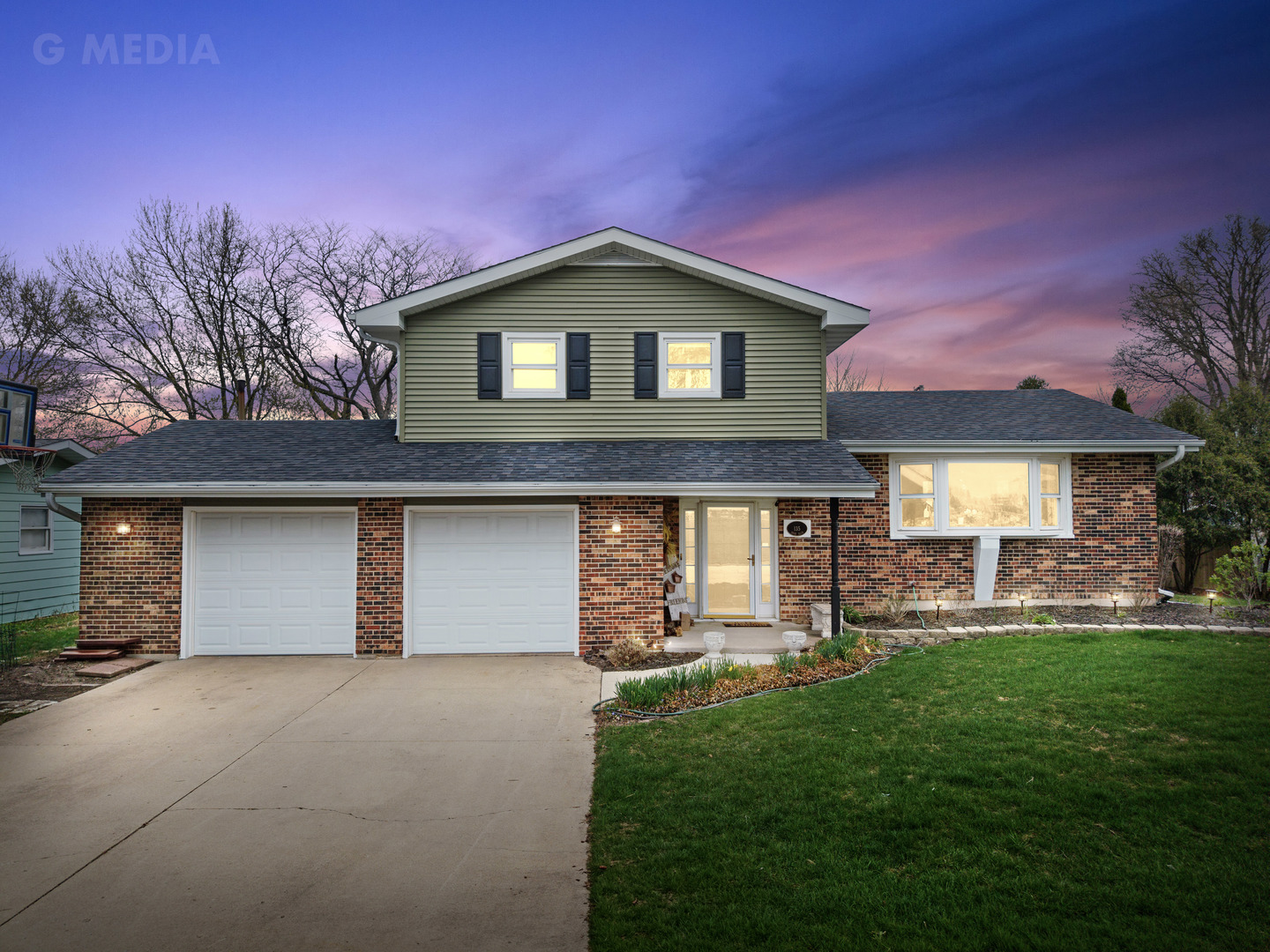 135 Barb Boulevard Property Photo