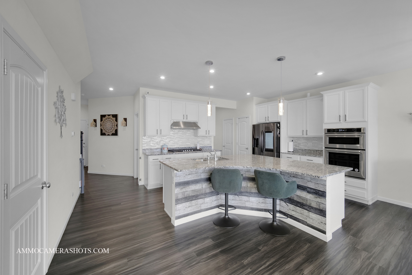 587 Watercress Drive Property Photo 12
