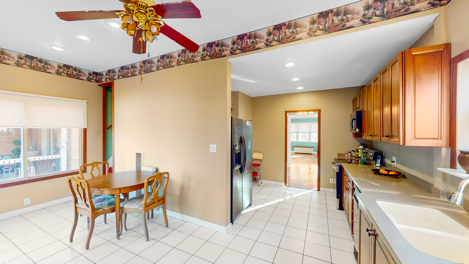 3508 N New England Avenue Property Photo 10